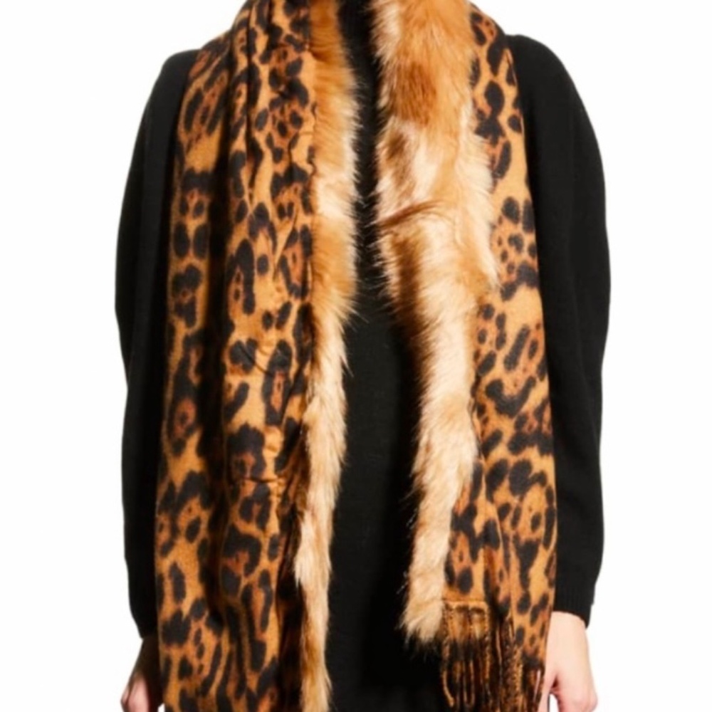 Pia Rossini Luxury Leopard and Fur Scarf